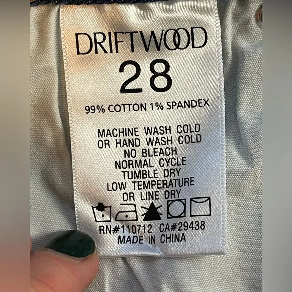 Driftwood jeans Colette Diamond Daze cuffed Jeans. NWT. 28 - Picture 10 of 10